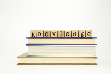 沈烨苏卿卿窦姿若是什么小说