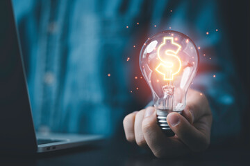 算汽车的油耗是拿油钱除以公里数还是拿公里数除以油钱？